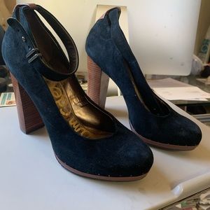 Sam Edelman black suede ankle strap heels size 9
